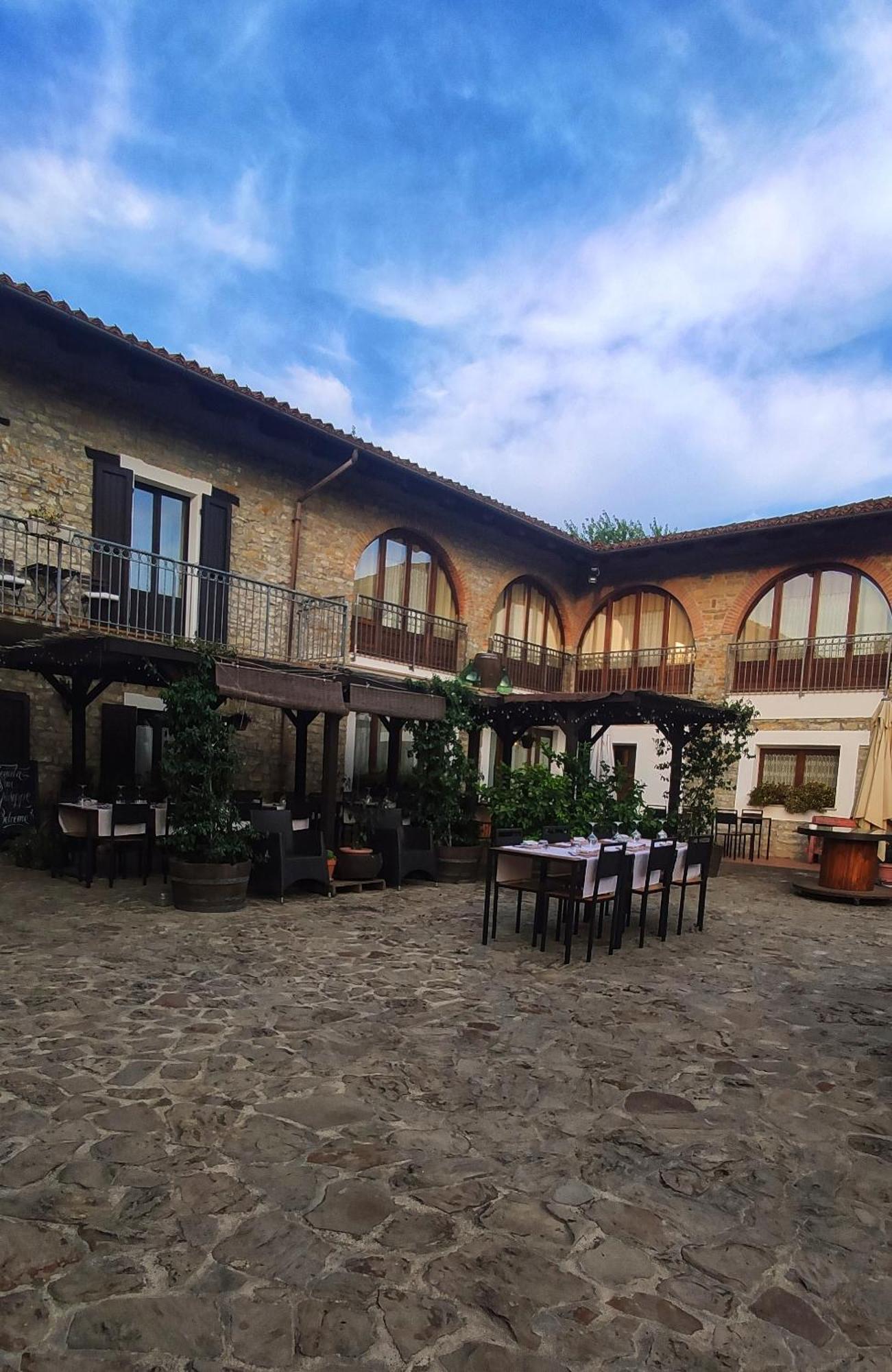 Agriturismo Tenuta San Giuseppe Cossano Belbo Dış mekan fotoğraf