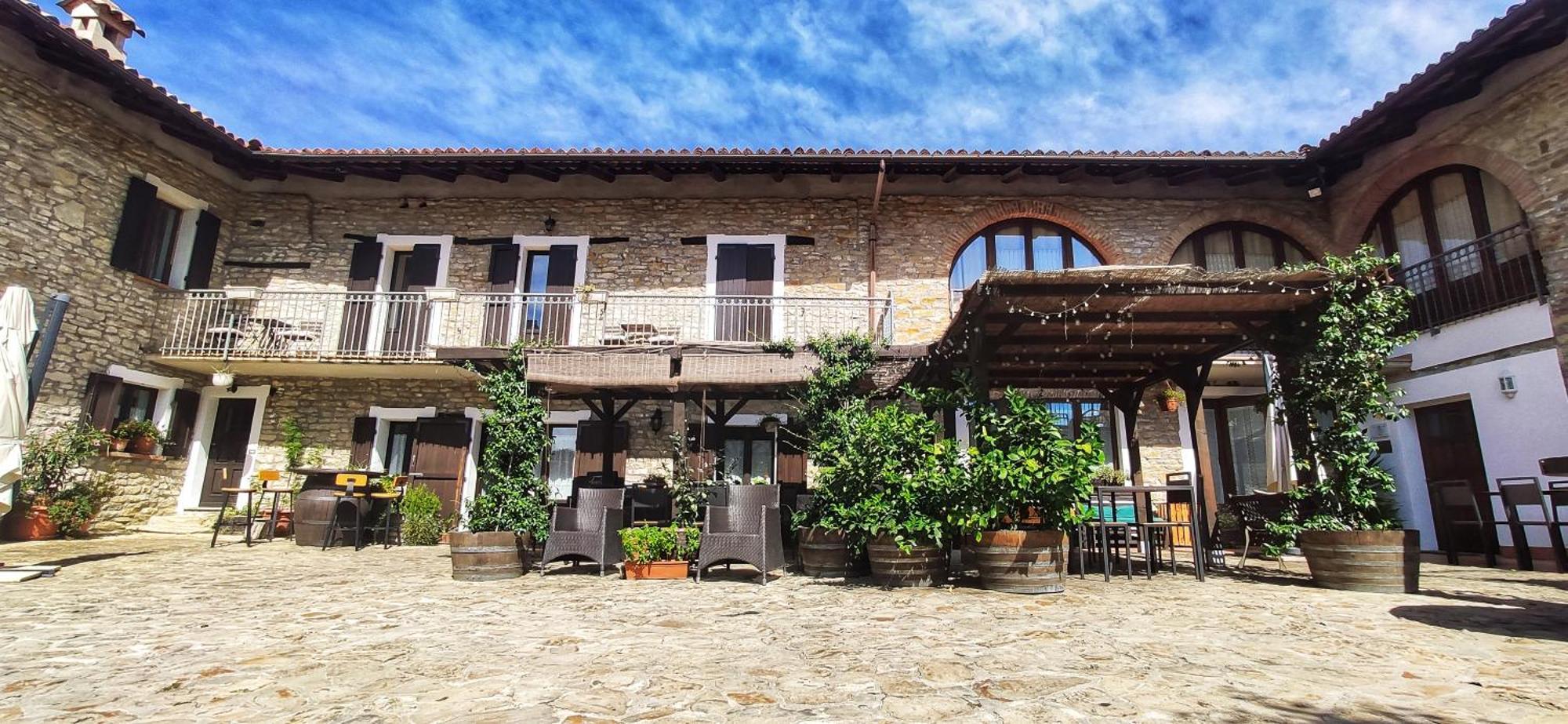Agriturismo Tenuta San Giuseppe Cossano Belbo Dış mekan fotoğraf