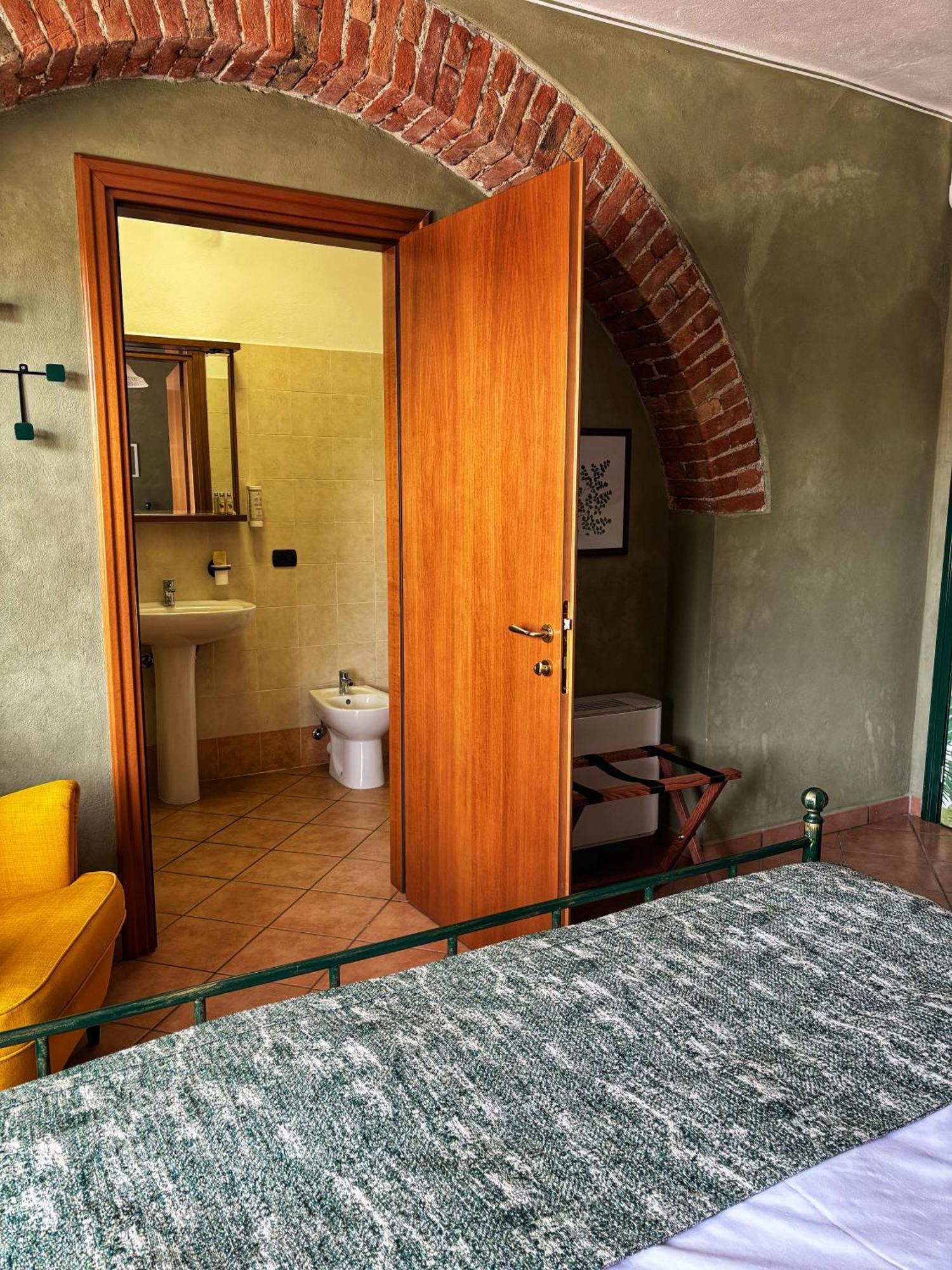 Agriturismo Tenuta San Giuseppe Cossano Belbo Dış mekan fotoğraf